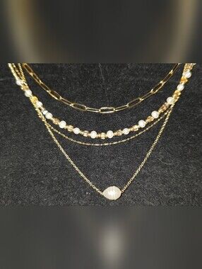 4 Layer Goldtone/Faux Pearl Necklace Set